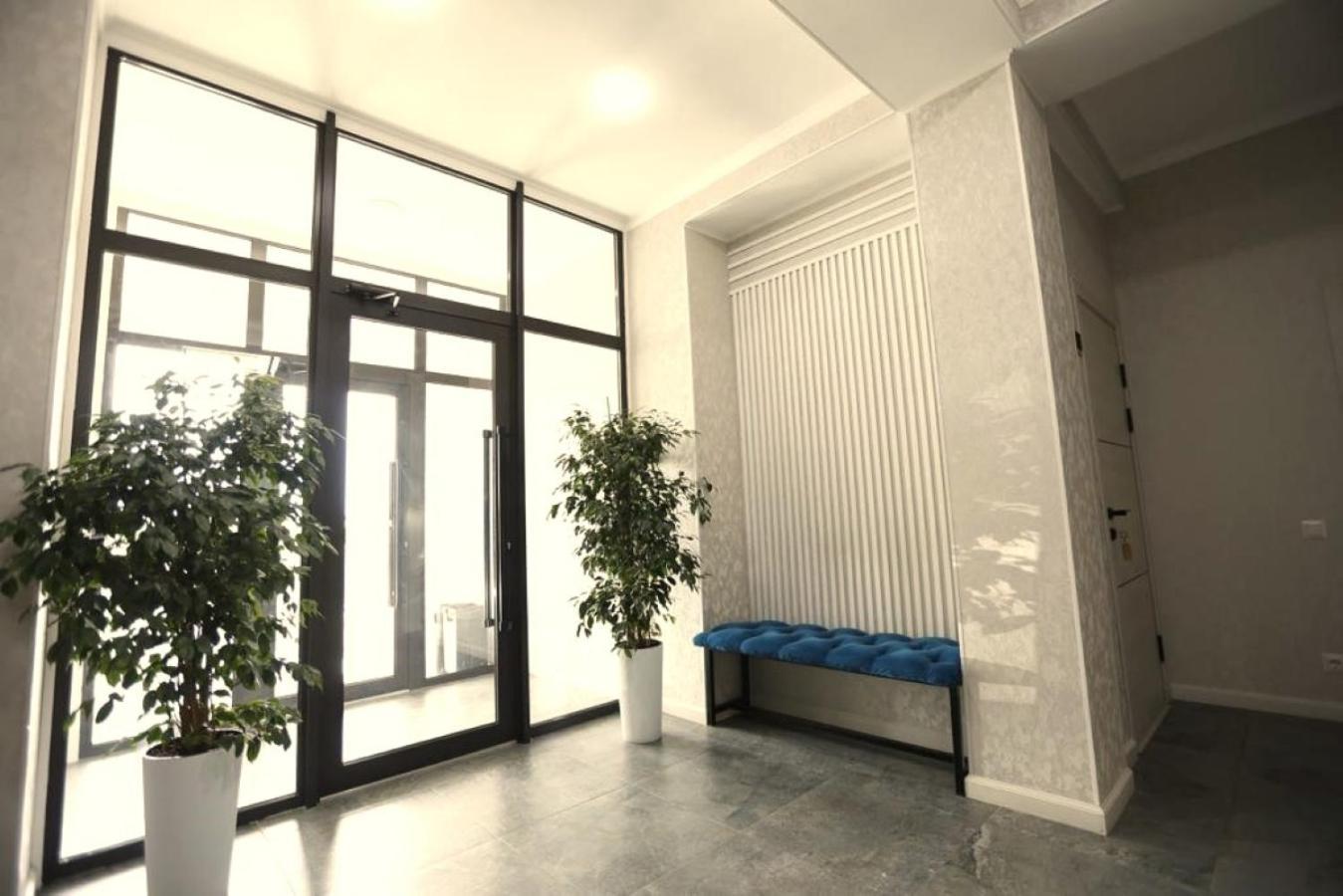 Urban Hotel Bishkek Exteriör bild